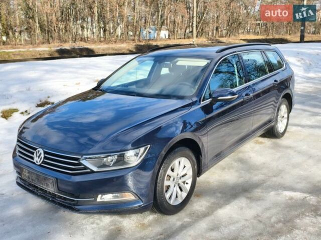 Синий Фольксваген Пассат, объемом двигателя 1.8 л и пробегом 173 тыс. км за 11900 $, фото 1 на Automoto.ua