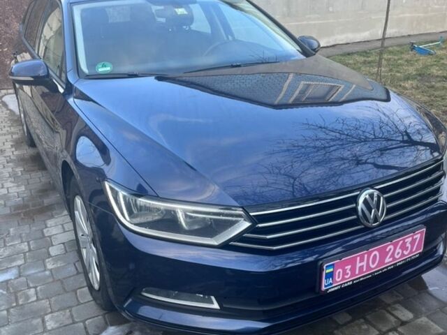 Синій Фольксваген Пассат, об'ємом двигуна 1.6 л та пробігом 276 тис. км за 12900 $, фото 1 на Automoto.ua