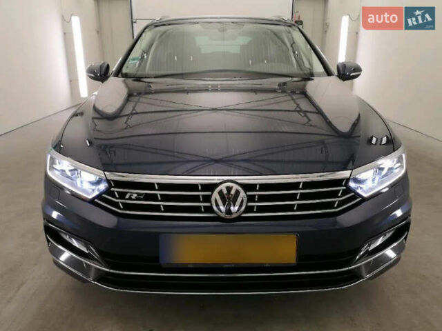 Синий Фольксваген Пассат, объемом двигателя 1.6 л и пробегом 222 тыс. км за 15500 $, фото 1 на Automoto.ua