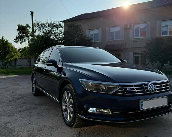 Синій Фольксваген Пассат, об'ємом двигуна 2 л та пробігом 233 тис. км за 15800 $, фото 1 на Automoto.ua