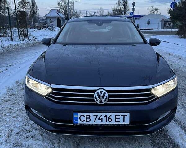 Синий Фольксваген Пассат, объемом двигателя 2 л и пробегом 293 тыс. км за 18083 $, фото 1 на Automoto.ua