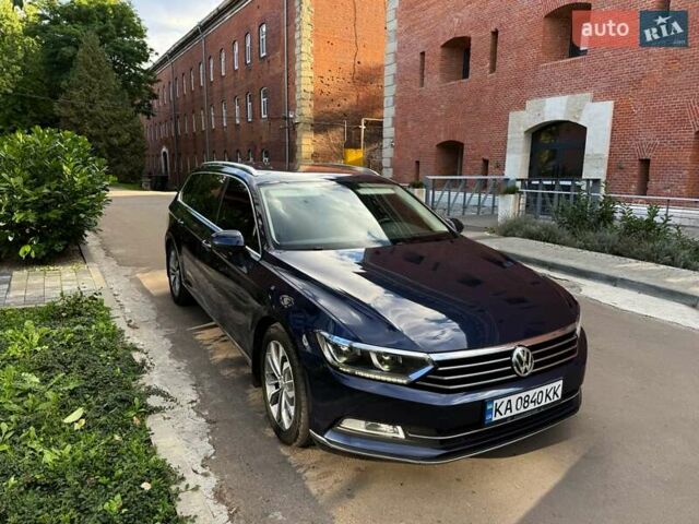 Синий Фольксваген Пассат, объемом двигателя 1.6 л и пробегом 270 тыс. км за 14800 $, фото 1 на Automoto.ua