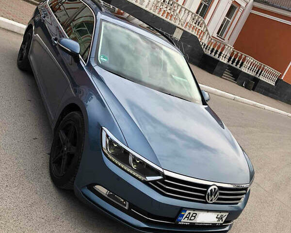 Синий Фольксваген Пассат, объемом двигателя 1.6 л и пробегом 250 тыс. км за 14039 $, фото 1 на Automoto.ua