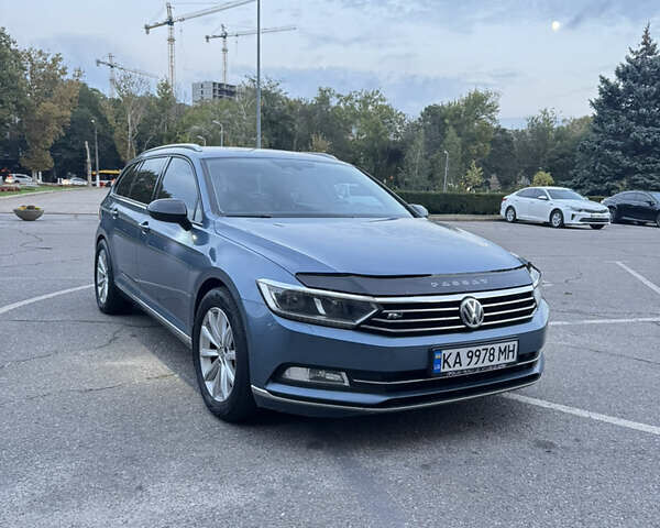 Синий Фольксваген Пассат, объемом двигателя 1.97 л и пробегом 348 тыс. км за 12499 $, фото 1 на Automoto.ua