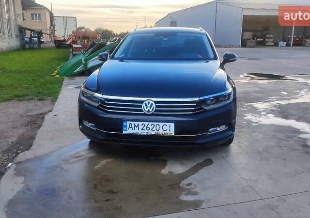 Синий Фольксваген Пассат, объемом двигателя 1.97 л и пробегом 125 тыс. км за 14999 $, фото 1 на Automoto.ua