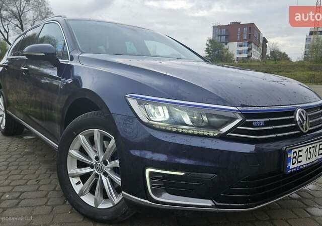 Синий Фольксваген Пассат, объемом двигателя 1.4 л и пробегом 251 тыс. км за 15999 $, фото 1 на Automoto.ua