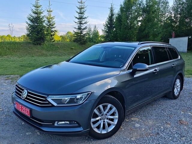 Синій Фольксваген Пассат, об'ємом двигуна 2 л та пробігом 235 тис. км за 13550 $, фото 1 на Automoto.ua
