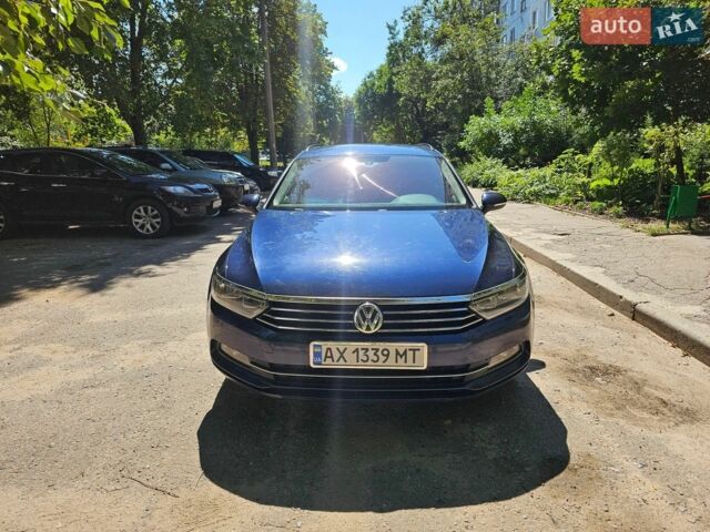 Синий Фольксваген Пассат, объемом двигателя 1.97 л и пробегом 329 тыс. км за 14900 $, фото 1 на Automoto.ua