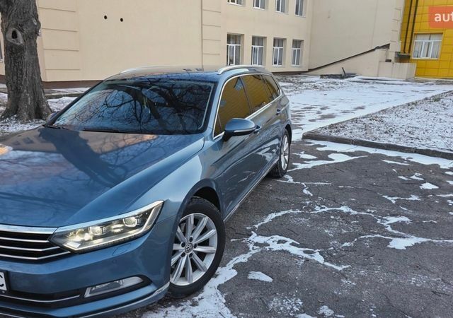 Синий Фольксваген Пассат, объемом двигателя 1.97 л и пробегом 309 тыс. км за 16500 $, фото 1 на Automoto.ua