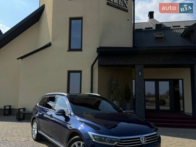 Синій Фольксваген Пассат, об'ємом двигуна 2 л та пробігом 261 тис. км за 15800 $, фото 1 на Automoto.ua