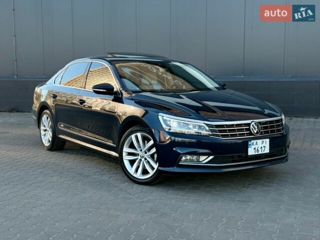 Синій Фольксваген Пассат, об'ємом двигуна 2 л та пробігом 142 тис. км за 15500 $, фото 1 на Automoto.ua
