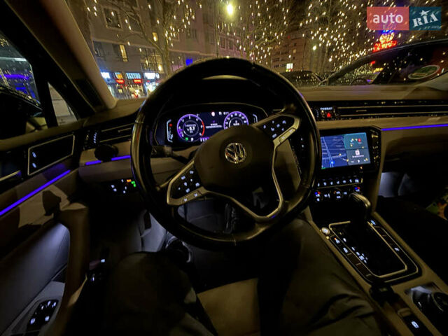 Синій Фольксваген Пассат, об'ємом двигуна 2 л та пробігом 158 тис. км за 20837 $, фото 1 на Automoto.ua