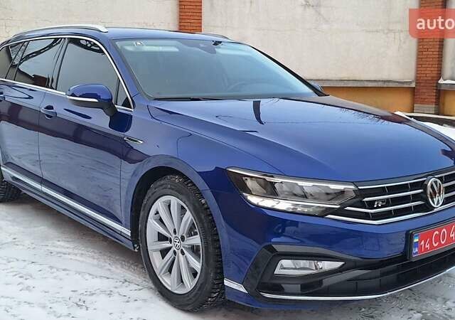 Синій Фольксваген Пассат, об'ємом двигуна 1.6 л та пробігом 234 тис. км за 19999 $, фото 1 на Automoto.ua