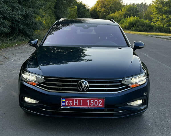 Синий Фольксваген Пассат, объемом двигателя 2 л и пробегом 193 тыс. км за 20800 $, фото 1 на Automoto.ua