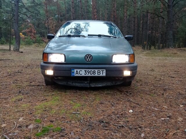 Зелений Фольксваген Пассат, об'ємом двигуна 1.8 л та пробігом 467 тис. км за 1650 $, фото 1 на Automoto.ua