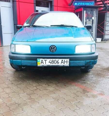 Зеленый Фольксваген Пассат, объемом двигателя 1.8 л и пробегом 250 тыс. км за 850 $, фото 1 на Automoto.ua