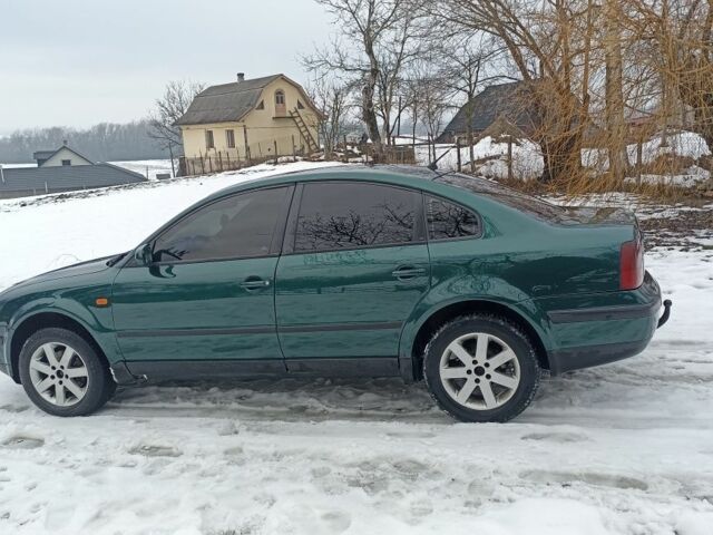 Зеленый Фольксваген Пассат, объемом двигателя 1.9 л и пробегом 230 тыс. км за 3300 $, фото 1 на Automoto.ua