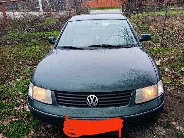 Зелений Фольксваген Пассат, об'ємом двигуна 1.9 л та пробігом 3 тис. км за 1500 $, фото 1 на Automoto.ua