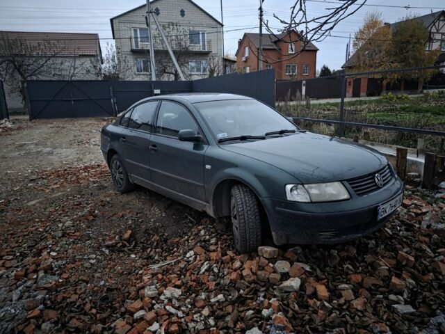 Зелений Фольксваген Пассат, об'ємом двигуна 1.9 л та пробігом 380 тис. км за 3300 $, фото 1 на Automoto.ua