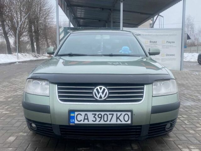Зелений Фольксваген Пассат, об'ємом двигуна 1.8 л та пробігом 281 тис. км за 4500 $, фото 1 на Automoto.ua