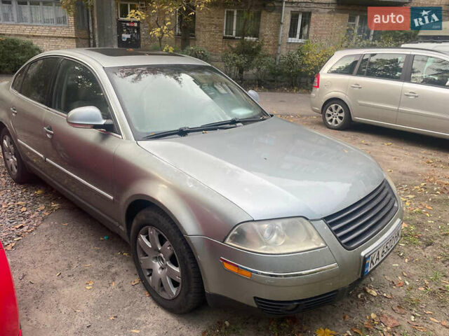 Зелений Фольксваген Пассат, об'ємом двигуна 2 л та пробігом 250 тис. км за 4100 $, фото 1 на Automoto.ua