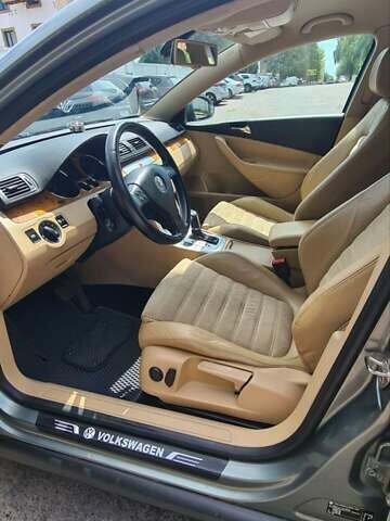 Зелений Фольксваген Пассат, об'ємом двигуна 2 л та пробігом 360 тис. км за 5900 $, фото 1 на Automoto.ua