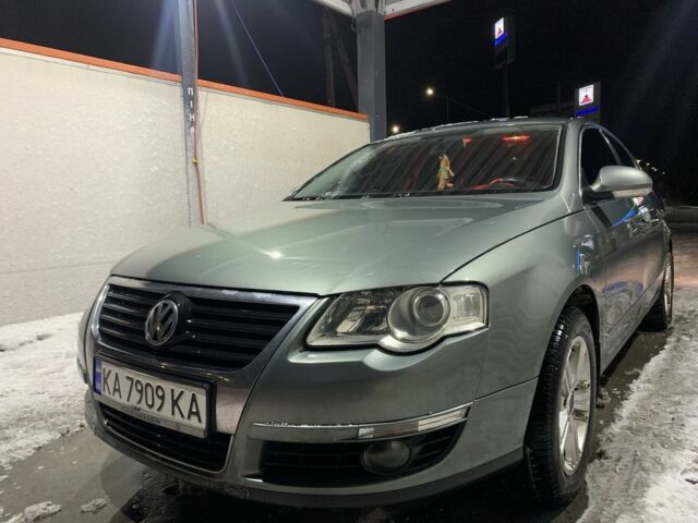 Зеленый Фольксваген Пассат, объемом двигателя 2 л и пробегом 367 тыс. км за 5800 $, фото 1 на Automoto.ua