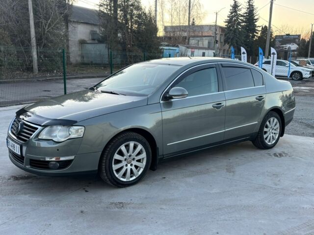 Зеленый Фольксваген Пассат, объемом двигателя 2 л и пробегом 247 тыс. км за 6500 $, фото 1 на Automoto.ua