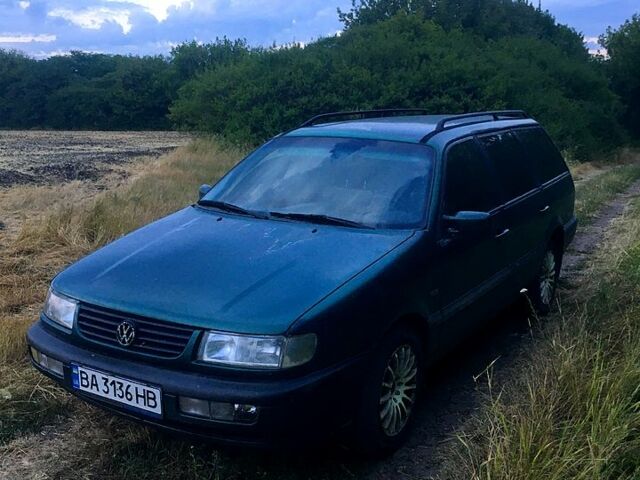 Зеленый Фольксваген Пассат, объемом двигателя 1.9 л и пробегом 0 тыс. км за 1450 $, фото 1 на Automoto.ua