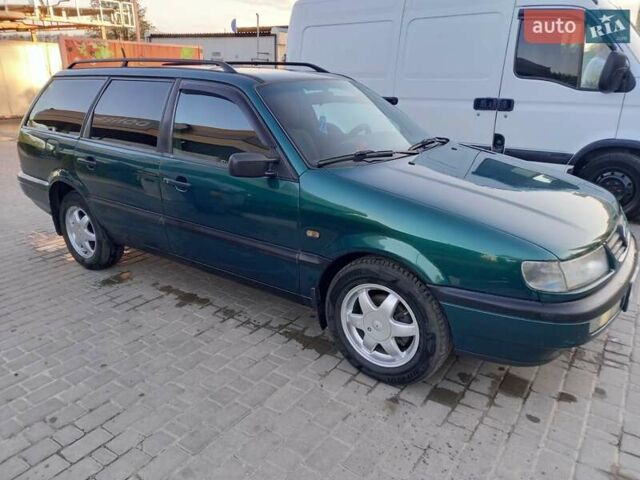 Зеленый Фольксваген Пассат, объемом двигателя 0 л и пробегом 450 тыс. км за 2000 $, фото 1 на Automoto.ua