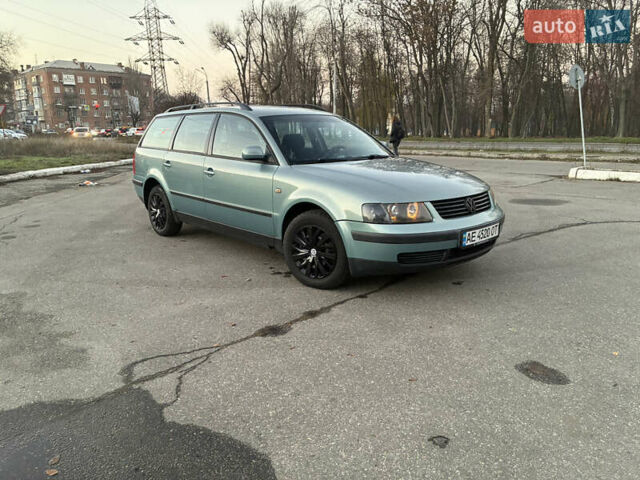 Зеленый Фольксваген Пассат, объемом двигателя 1.78 л и пробегом 224 тыс. км за 4200 $, фото 1 на Automoto.ua