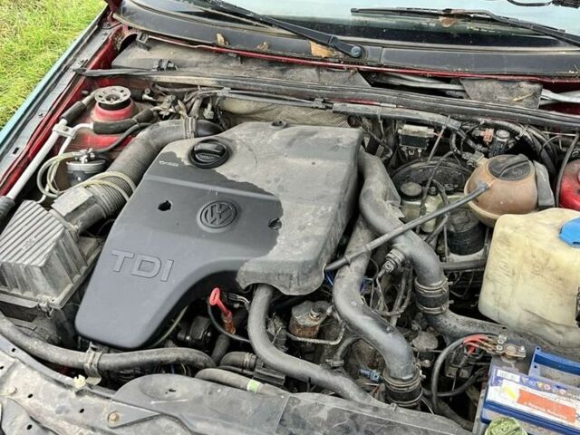 Зеленый Фольксваген Пассат, объемом двигателя 1.9 л и пробегом 400 тыс. км за 950 $, фото 1 на Automoto.ua