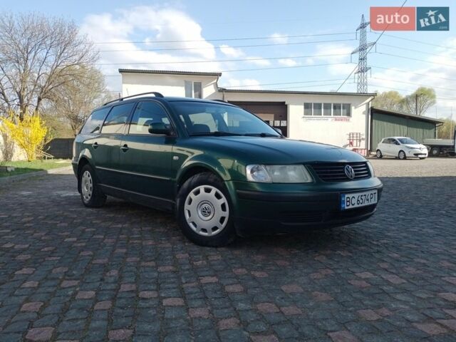 Зелений Фольксваген Пассат, об'ємом двигуна 1.6 л та пробігом 440 тис. км за 3300 $, фото 1 на Automoto.ua