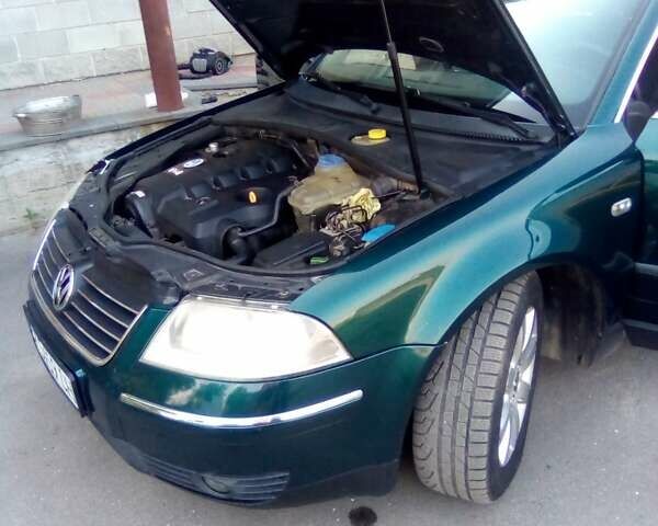 Зеленый Фольксваген Пассат, объемом двигателя 1.9 л и пробегом 291 тыс. км за 5900 $, фото 1 на Automoto.ua