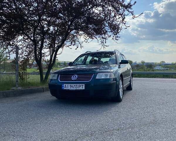 Зеленый Фольксваген Пассат, объемом двигателя 1.6 л и пробегом 290 тыс. км за 1750 $, фото 1 на Automoto.ua