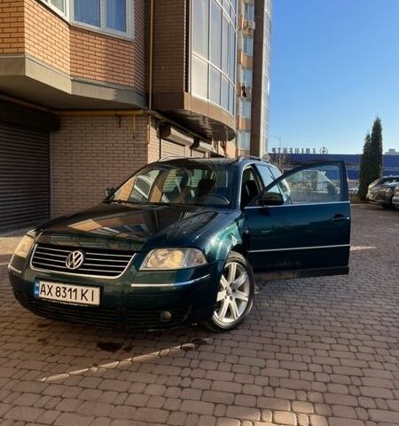 Зеленый Фольксваген Пассат, объемом двигателя 1.8 л и пробегом 250 тыс. км за 2000 $, фото 1 на Automoto.ua