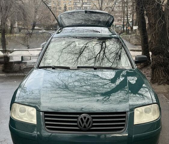 Зеленый Фольксваген Пассат, объемом двигателя 1.9 л и пробегом 380 тыс. км за 2700 $, фото 1 на Automoto.ua