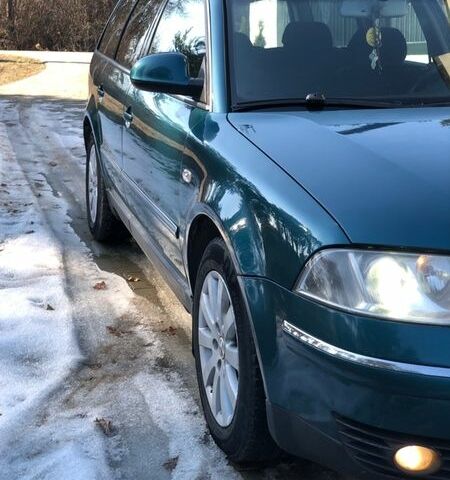 Зеленый Фольксваген Пассат, объемом двигателя 1.9 л и пробегом 415 тыс. км за 3650 $, фото 1 на Automoto.ua