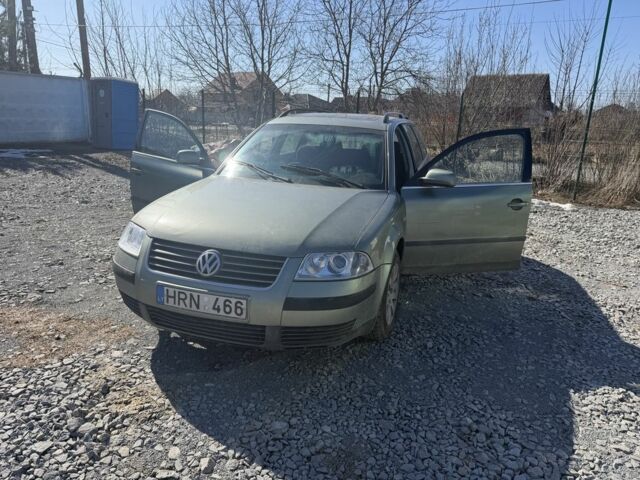 Зеленый Фольксваген Пассат, объемом двигателя 1.9 л и пробегом 230 тыс. км за 1850 $, фото 1 на Automoto.ua