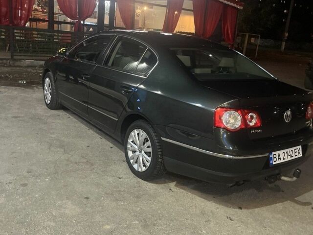 Зеленый Фольксваген Пассат, объемом двигателя 2 л и пробегом 275 тыс. км за 6500 $, фото 1 на Automoto.ua