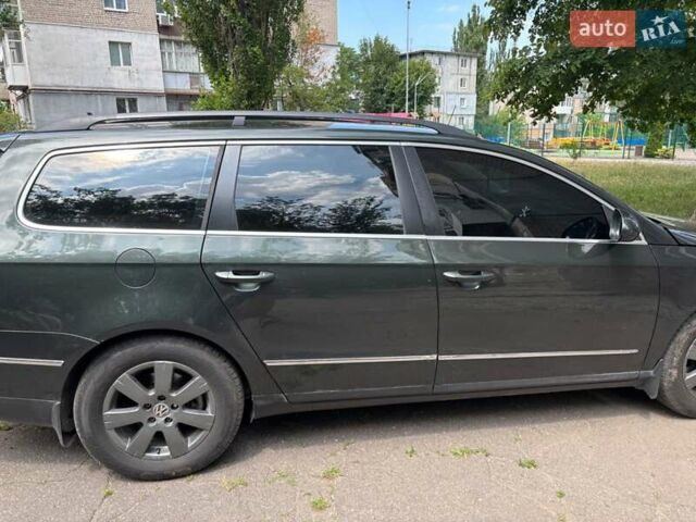 Зеленый Фольксваген Пассат, объемом двигателя 2 л и пробегом 235 тыс. км за 6000 $, фото 1 на Automoto.ua