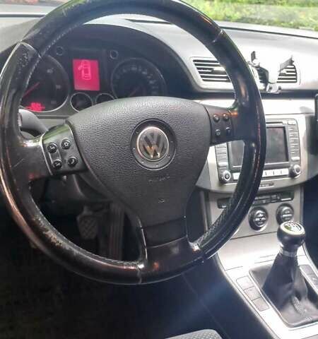 Зелений Фольксваген Пассат, об'ємом двигуна 1.97 л та пробігом 316 тис. км за 5600 $, фото 1 на Automoto.ua