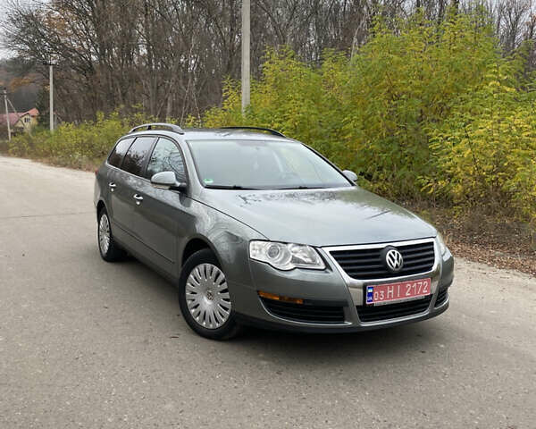 Зеленый Фольксваген Пассат, объемом двигателя 1.4 л и пробегом 266 тыс. км за 6400 $, фото 1 на Automoto.ua