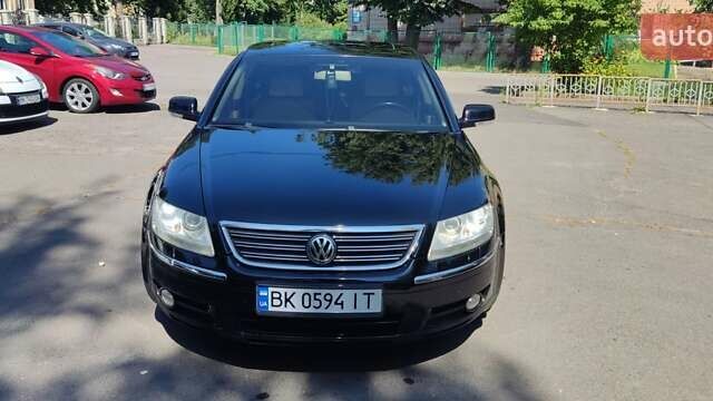 Чорний Фольксваген Фаєтон, об'ємом двигуна 3 л та пробігом 254 тис. км за 8200 $, фото 1 на Automoto.ua