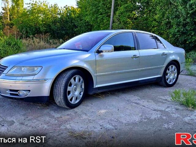 Фольксваген Фаетон, объемом двигателя 5 л и пробегом 230 тыс. км за 6000 $, фото 1 на Automoto.ua