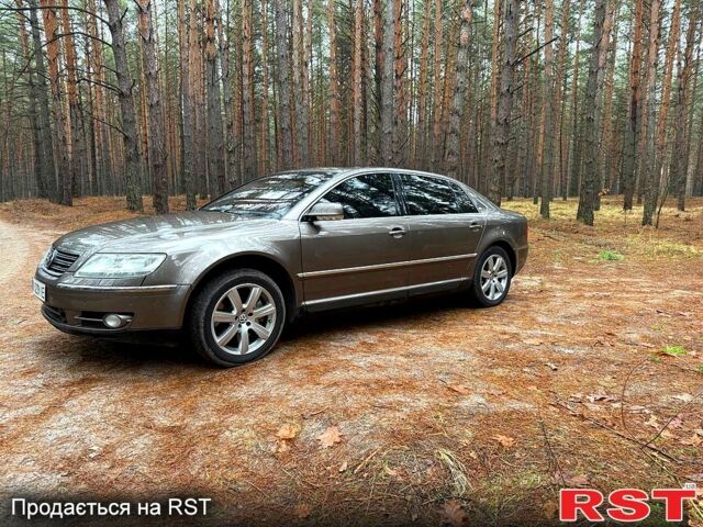 Фольксваген Фаетон, объемом двигателя 4.2 л и пробегом 240 тыс. км за 8500 $, фото 1 на Automoto.ua