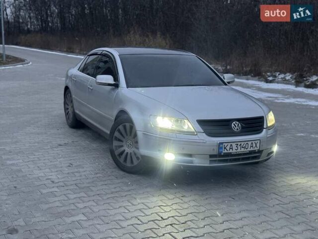 Серый Фольксваген Фаетон, объемом двигателя 3.2 л и пробегом 231 тыс. км за 5300 $, фото 1 на Automoto.ua