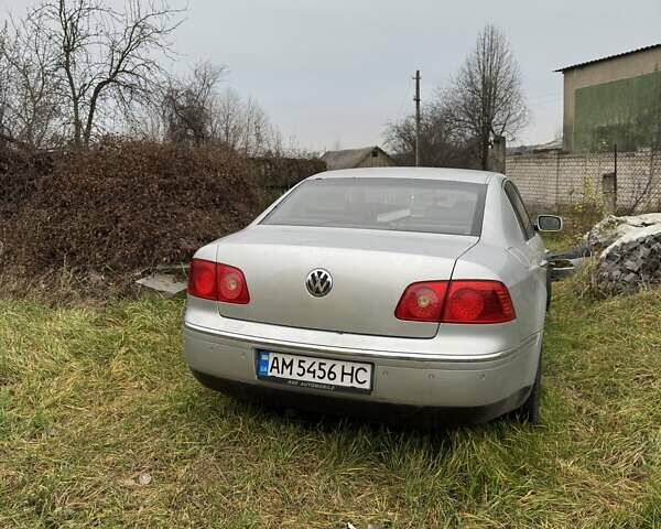 Серый Фольксваген Фаетон, объемом двигателя 3 л и пробегом 258 тыс. км за 5000 $, фото 1 на Automoto.ua