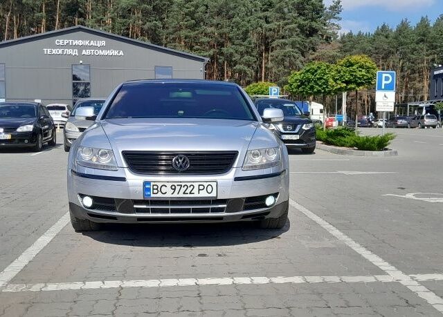 Сірий Фольксваген Фаєтон, об'ємом двигуна 3 л та пробігом 320 тис. км за 7000 $, фото 1 на Automoto.ua