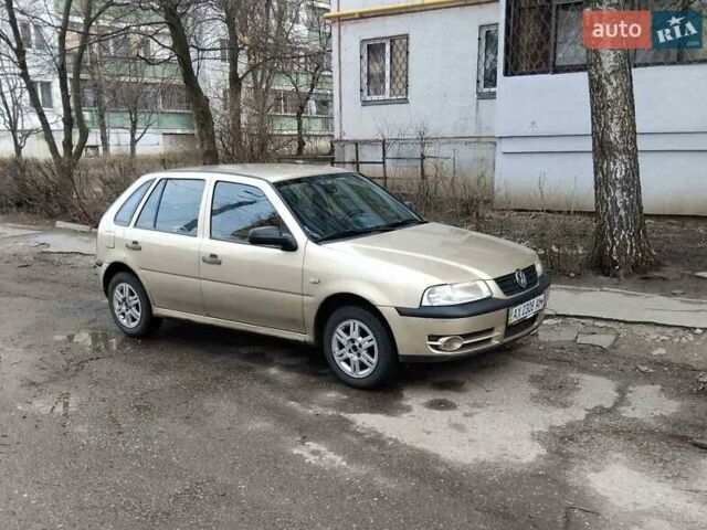Бежевий Фольксваген Поінтер, об'ємом двигуна 1.78 л та пробігом 218 тис. км за 2500 $, фото 1 на Automoto.ua